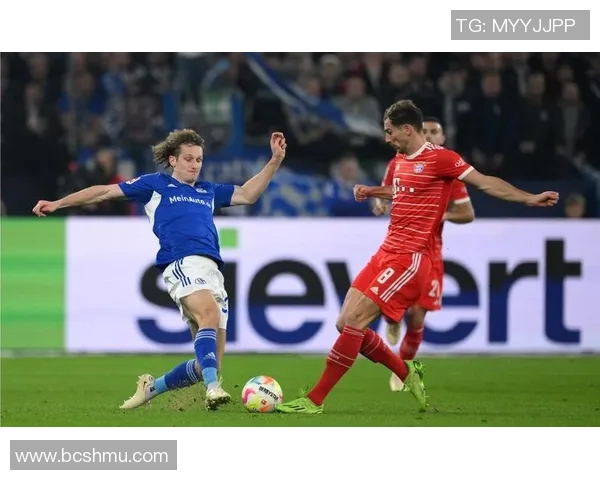 沙尔克04惨遭拜仁慕尼黑德甲双杀,主场失利难挽颓势